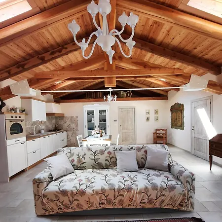La Nel Bosco Apartman *