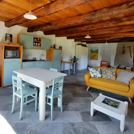 La Nel Bosco Apartman *